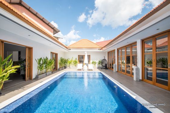 Image 1 from 3 Bedroom Villa for Yearly Rental in Bali Kerobokan