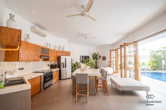 Image 9 from Villa 3 Kamar Tidur Disewakan Tahunan di Bali Kerobokan