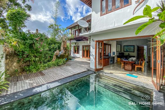 Image 2 from Villa 3 chambres à louer à l'année à Bali près de la plage de Berawa