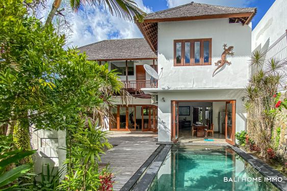 Image 1 from Villa 3 chambres à louer à l'année à Bali près de la plage de Berawa