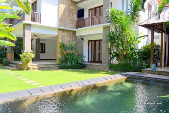 Image 1 from Villa 4 chambres à louer à l'année à Bali Petitenget