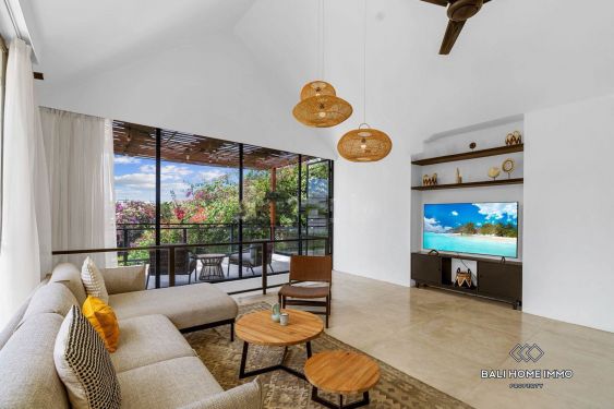 Image 3 from Villa 3 Kamar dengan Taman Dijual di Berawa Canggu