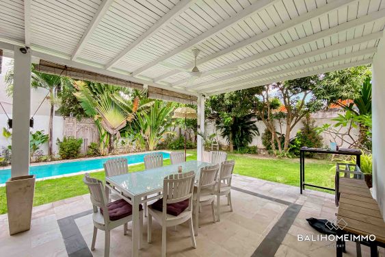 Image 3 from 4 Bedroom Villa with garden for Yearly Rental in Berawa