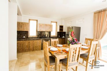 Image 16 from Villa de 3 chambres à louer à l'année à Berawa