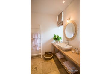 Image 3 from 3 Bedroom Villa For Sale and Rental in Berawa