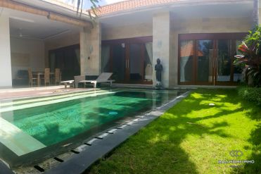 Image 2 from Villa 3 Kamar Disewakan Tahunan di Berawa