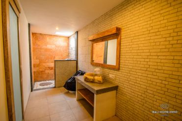 Image 7 from 3 bedroom villa for yearly rental in Berawa