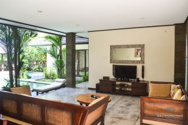Image 8 from 3 Bedroom Villa For Yearly Rental in Canggu