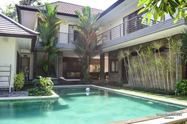 Image 1 from 3 Bedroom Villa For Yearly Rental in Canggu
