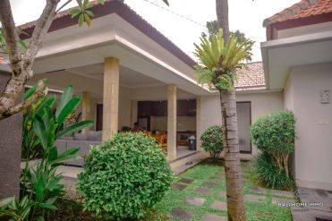 Image 5 from 3 BEDROOM VILLA FOR YEARLY RENTAL IN BERAWA