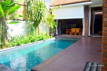 Image 2 from 3 Bedroom Villa for Yearly Rental in Seminyak