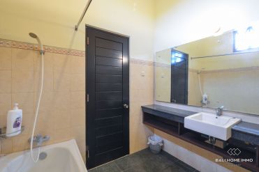 Image 6 from 3 Bedroom Villa For Monthly & Yearly Rental in Seminyak