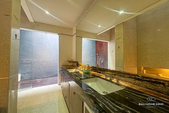 Image 5 from 3 Bedroom Villa for Yearly Rental in Seminyak