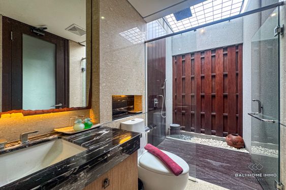 Image 3 from Villa de 3 chambres en location à l'année à Seminyak