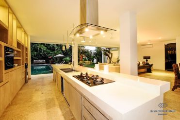 Image 6 from 3 bedroom villa for Rent and Sale in Umalas