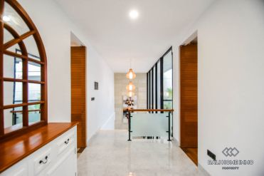 Image 8 from Villa 3 kamar dikontrakkan tahunan di Umalas