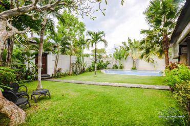 Image 3 from 3 Bedroom Villa for Yearly Rental near Batu Belig beach