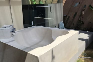 Image 3 from Villa de 3 chambres à coucher à louer à l'année près de la plage de Nelayan