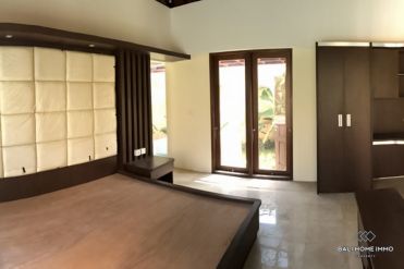 Image 4 from 3 Bedroom Villa For Yearly Rental Near Nelayan Beach