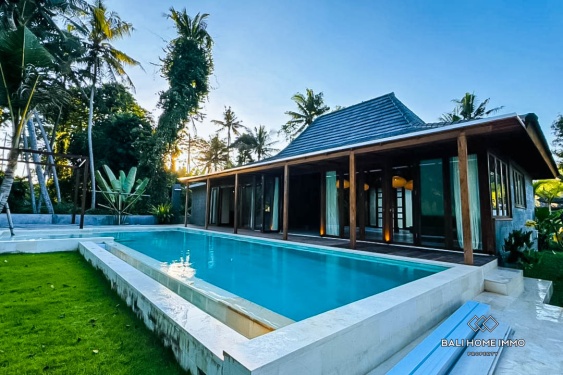 Villa 3 kamar berpemandangan hutan dijual dan disewakan di Mas Ubud.