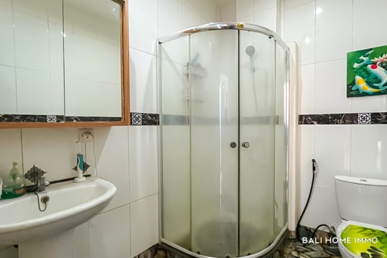 Image 16 from Villa de 3 chambres à vendre à Ungasan avec piscine intérieure et vue panoramique sur la mer.