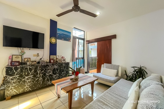 Image 4 from Villa de 3 chambres à vendre à Ungasan avec piscine intérieure et vue panoramique sur la mer.