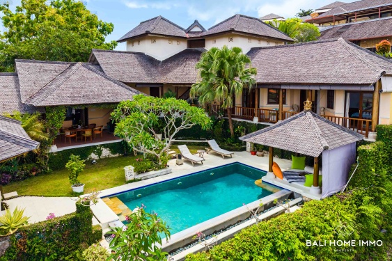 Image 1 from Villa de 3 chambres avec vue sur l'océan à vendre à Bali Uluwatu