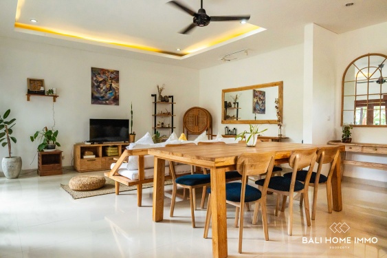 Image 7 from Dijual dan Disewakan Vila 3 Kamar Tidur dengan Pemandangan Sawah di Pererenan