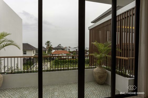 Image 16 from Villa de 3 chambres sur plan avec vue sur les rizières à vendre en location près de Berawa