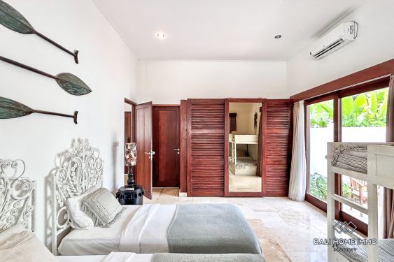 Image 15 from 3 Bedroom Villa with Spacious Garden For Sale Near Berawa Beach