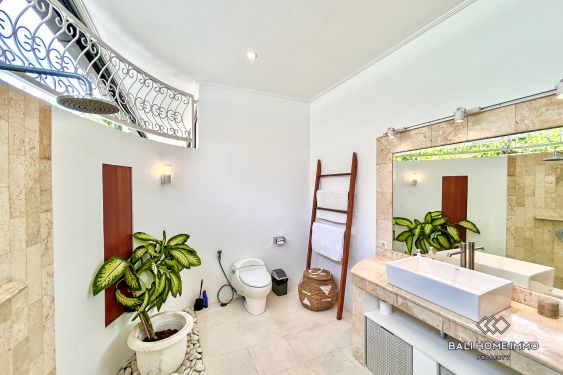 Image 19 from 3 Bedroom Villa with Spacious Garden For Sale Near Berawa Beach