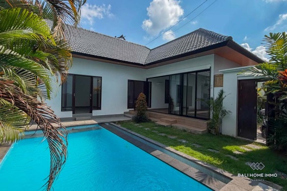 Villa familiale de 3 chambres à louer à long terme à Bali, Pererenan Tumbak Bayuh
