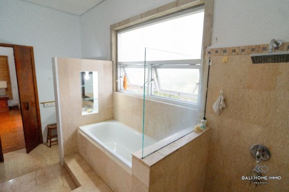 Image 14 from Vila Keluarga 3 Kamar Tidur untuk dijual di Umalas