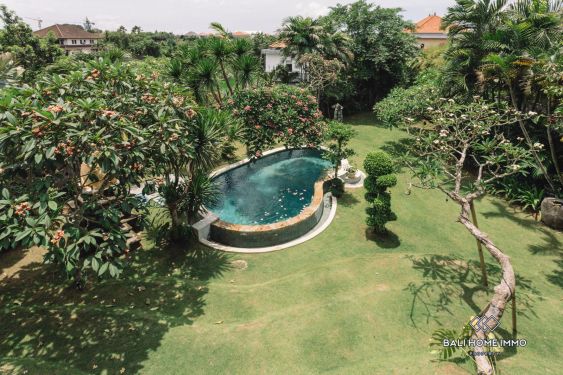 Image 10 from 4 Bedrooms Villa For Yearly Rental in Canggu Echo Beach