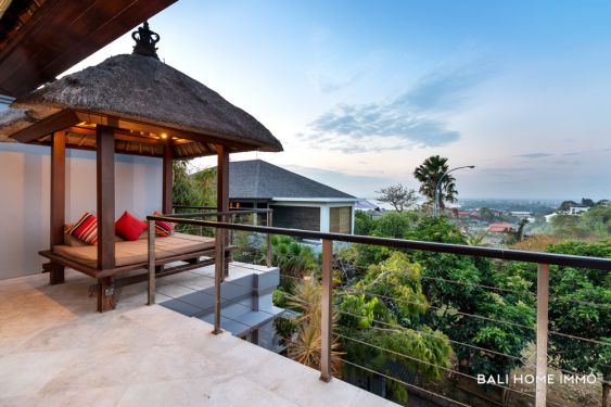 Image 3 from VILLA DE 3 CHAMBRES DANS UN COMPLEXE SÉRÉNITE À VENDRE EN PLEINE PROPRIÉTÉ À BALI JIMBARAN