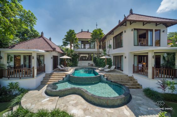 Image 2 from Villa de 3 unités dans un complexe à vendre en bail à Perenan, côté nord de Bali