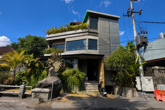 3rd Floor commercial space for sale in ubud centre