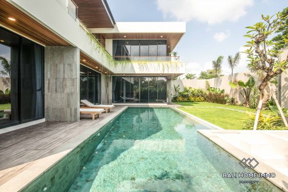 Image 1 from Villa familiale de 4 chambres avec jardin à louer près de la plage de Nyanyi à Bali
