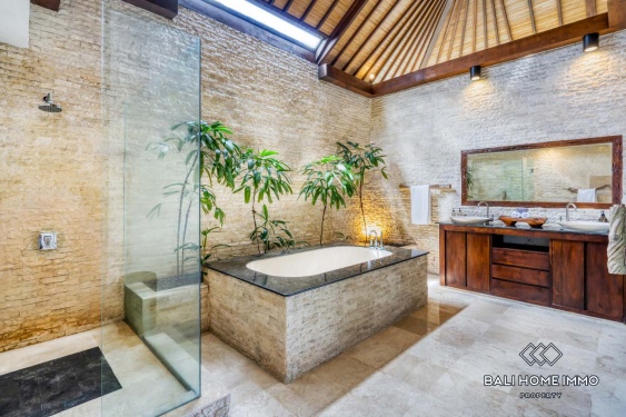 Image 12 from Villa Keluarga 4 Kamar untuk Disewa di Umalas