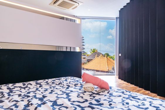 Image 18 from 4-Bedroom Villa for Sale in the center of Batu Bolong Canggu