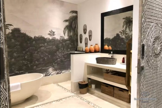 Image 10 from 4 bedroom family villa for sale near berawa beach