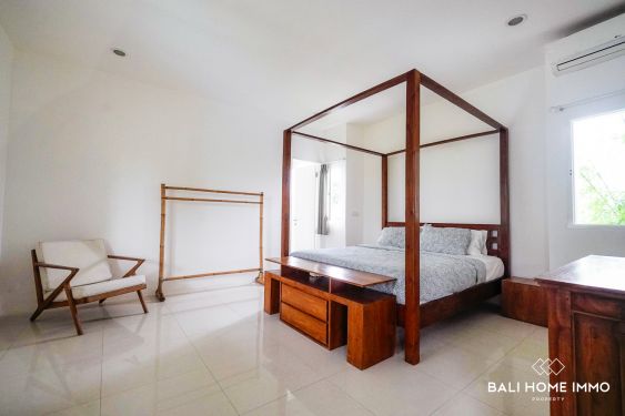 Image 12 from Vila Keluarga 4 Kamar Tidur dengan Taman Disewakan & Dijual di Umalas Bali