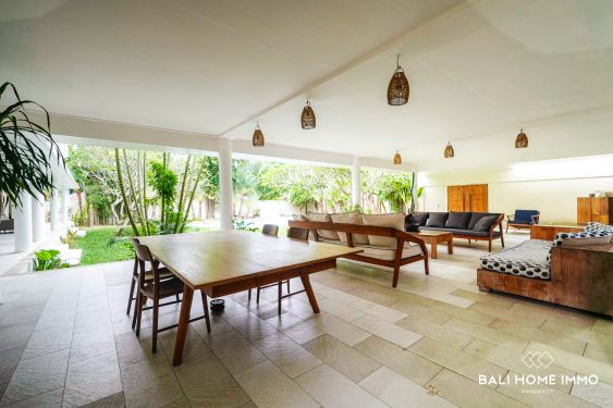 Image 4 from Vila Keluarga 4 Kamar Tidur dengan Taman Disewakan & Dijual di Umalas Bali