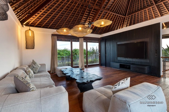 Image 9 from Villa keluarga 4 kamar dengan taman dijual di Umalas.