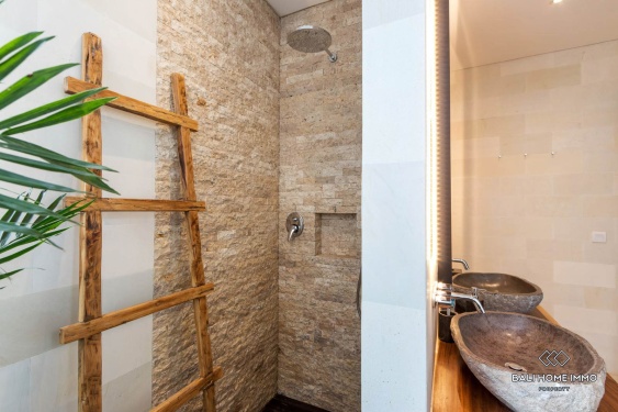 Image 3 from Villa keluarga 4 kamar dengan taman dijual di Umalas.