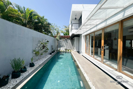 Image 1 from Vila keluarga 4 kamar berkantor untuk disewa tahunan di Kedungu