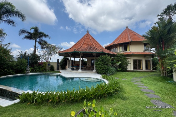 Image 1 from 4 bedroom family villa with ricefield view for sale in Ubud