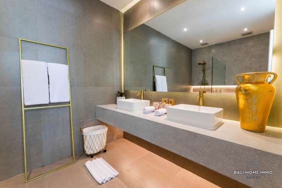 Image 19 from Villa de luxe de 4 chambres avec vue sur la jungle à vendre en bail emphytéotique à Ubud