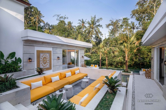 Image 4 from Villa de luxe de 4 chambres avec vue sur la jungle à vendre en bail emphytéotique à Ubud