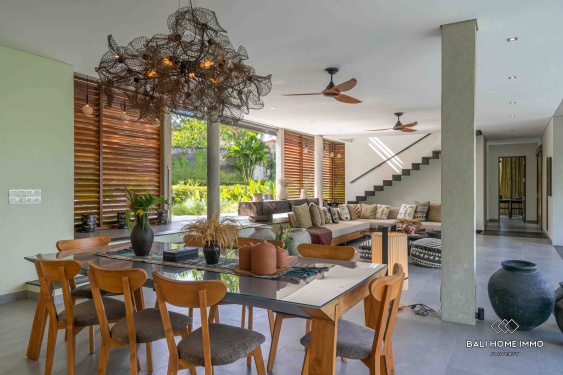 Image 6 from 4 bedroom luxurious villa with ricefield view for rental in Tegal Cupek Umalas